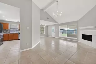 17107 Canterbury Green Ct, Sugar Land, TX 77498 - Photo 7