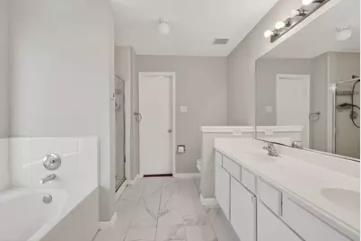 17107 Canterbury Green Court, Sugar Land, TX 77498 - Photo 13