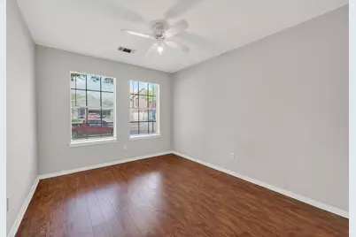 17107 Canterbury Green Court, Sugar Land, TX 77498 - Photo 15