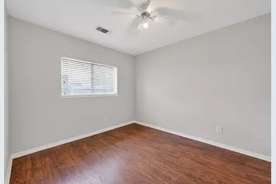 17107 Canterbury Green Court, Sugar Land, TX 77498 - Photo 17