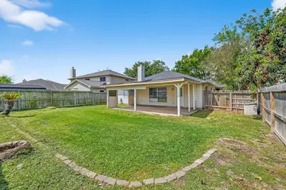 17107 Canterbury Green Court, Sugar Land, TX 77498 - Photo 21