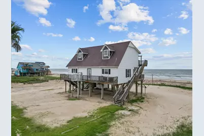 125 Driftwood Court, Surfside Beach, TX 77541 - Photo 1