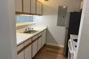 517 Southwest Pkwy, College Station, TX 77840 - Photo 7