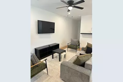 5774 Heron Drive #B, Houston, TX 77033 - Photo 5