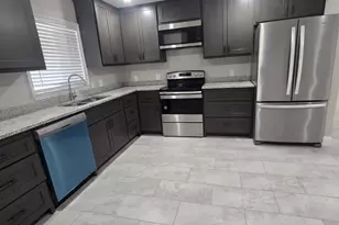 422 West St, Stafford, TX 77477 - Photo 5