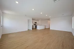 9603 Fulvetta Briar Ct, Baytown, TX 77521 - Photo 5
