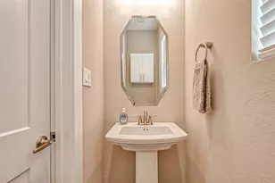 882 Fortune St St, Houston, TX 77088 - Photo 17