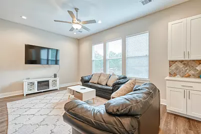 882 Fortune St Street, Houston, TX 77088 - Photo 9