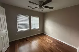 2301 Owens Ave, Groves, TX 77619 - Photo 7