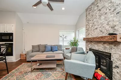 8323 Lake Crystal Drive, Houston, TX 77095 - Photo 9