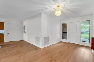 743 Sherwood Forest Dr, Ivanhoe, TX 75979 - Photo 13