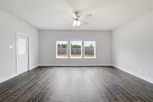 14414 High Hl Dr, Conroe, TX 77303 - Photo 17