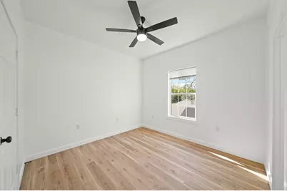 1512 W Blum Street #A, Alvin, TX 77511 - Photo 27