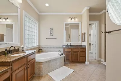 23 Mosaic Point Place, The Woodlands, TX 77389 - Photo 17