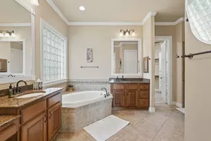 23 Mosaic Point Pl, The Woodlands, TX 77389 - Photo 17