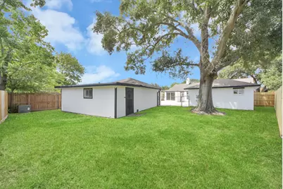 16114 Forest Bend Avenue, Friendswood, TX 77546 - Photo 29