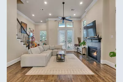 1877 Dart St, Houston, TX 77007 - Photo 9