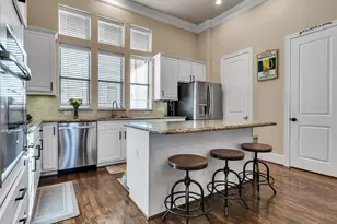 1877 Dart St, Houston, TX 77007 - Photo 7