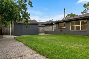 903 Elmwood Dr, Baytown, TX 77520 - Photo 45