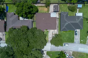 903 Elmwood Dr, Baytown, TX 77520 - Photo 25