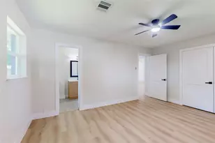 903 Elmwood Dr, Baytown, TX 77520 - Photo 29