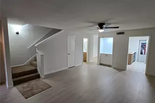 7855 Green Lawn Dr, Houston, TX 77088 - Photo 9