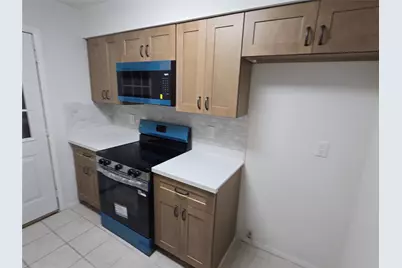 7855 Green Lawn Drive #7855, Houston, TX 77088 - Photo 15