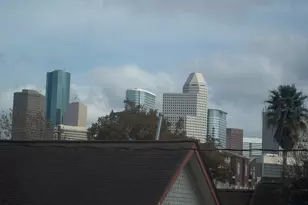 401A Willard St, Houston, TX 77006 - Photo 9