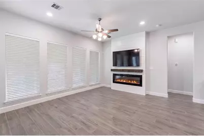704 Fall Rock Branch Drive, Conroe, TX 77304 - Photo 9