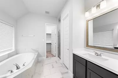 704 Fall Rock Branch Drive, Conroe, TX 77304 - Photo 19
