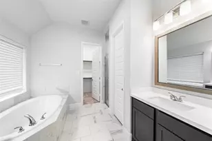 704 Fall Rock Branch Dr, Conroe, TX 77304 - Photo 19