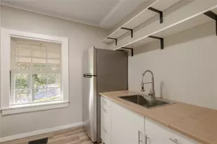 811 Sam Houston Ave, Huntsville, TX 77320 - Photo 5