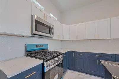 2414 Sam Wilson 001 Street, Houston, TX 77020 - Photo 11