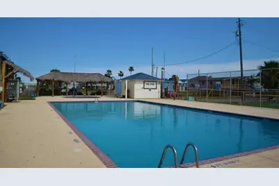 4223 Liberty Drive, Galveston, TX 77554 - Photo 5