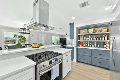 1127 Redfish Street, Hitchcock, TX 77563 - Photo 17