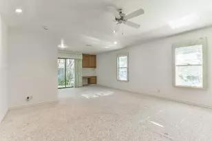 1 Cadena Ct, Galveston, TX 77554 - Photo 33