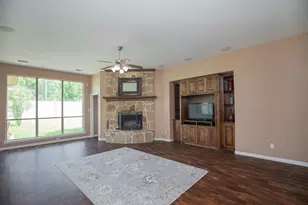 8207 Otter Creek Way, Missouri City, TX 77459 - Photo 9