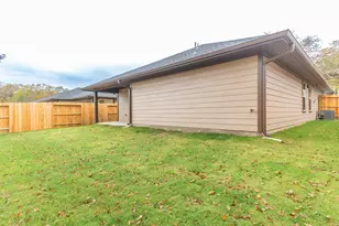 815 Roosevelt, Navasota, TX 77868 - Photo 33