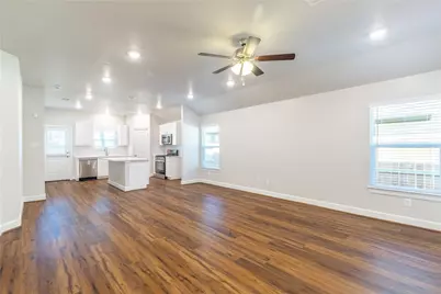 815 Roosevelt, Navasota, TX 77868 - Photo 5