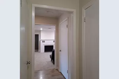 202 W Watt Street, El Campo, TX 77437 - Photo 5