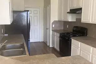 13064 Peppergate Ln, Houston, TX 77044 - Photo 5