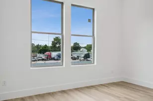 7422 Maxroy St, Houston, TX 77088 - Photo 17