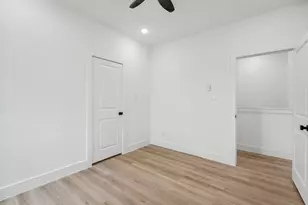 7422 Maxroy St, Houston, TX 77088 - Photo 27