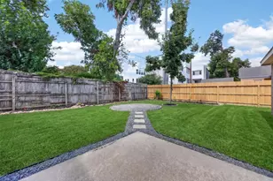 1302 Shearn St, Houston, TX 77007 - Photo 33
