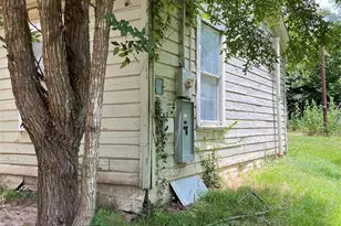 206 Callier St, Palestine, TX 75803 - Photo 3