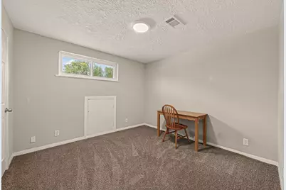 9538 Kerrwood Lane, Houston, TX 77080 - Photo 25
