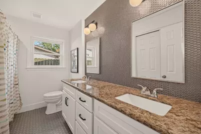 9538 Kerrwood Lane, Houston, TX 77080 - Photo 21