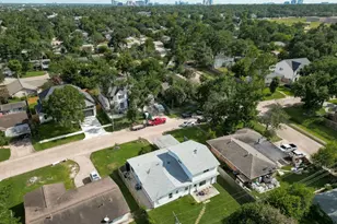 9538 Kerrwood Ln, Houston, TX 77080 - Photo 33