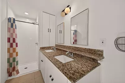 9538 Kerrwood Lane, Houston, TX 77080 - Photo 25