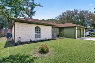 15702 La Cabana Dr, Houston, TX 77062 - Photo 1
